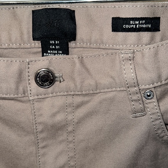 H&M Men’s Khakis - Picture 2 of 3